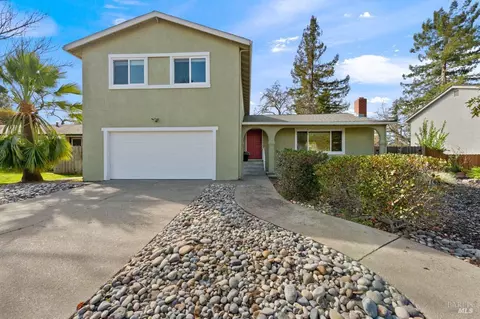 527 San Juan St, Santa Rosa, CA 95409