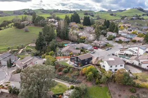 View/Area - 1005 Alpine Ct, Napa, CA 94558 photo 1 of 2