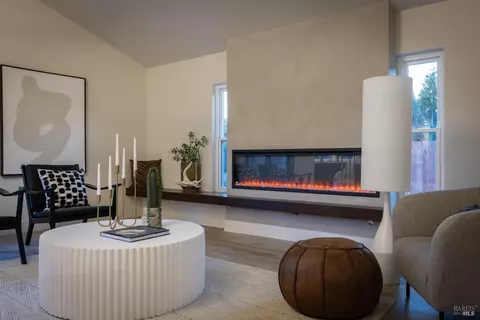 Living - 1005 Alpine Ct, Napa, CA 94558 photo 2 of 2