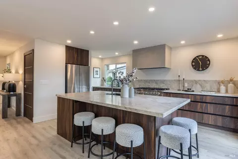 Kitchen - 1005 Alpine Ct, Napa, CA 94558 photo 3 of 6