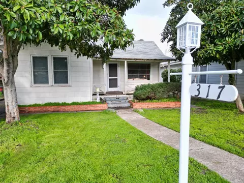 317 11th St, Petaluma, CA 94952 photo 3