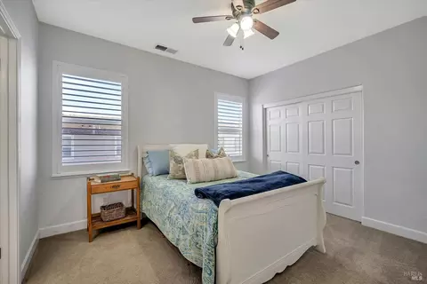 Bedroom - 8557 Zinfandel Dr, Windsor, CA 95492 photo 3 of 11