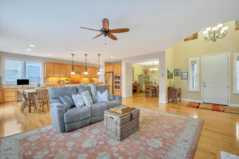 Living - 8557 Zinfandel Dr, Windsor, CA 95492 photo 7 of 7