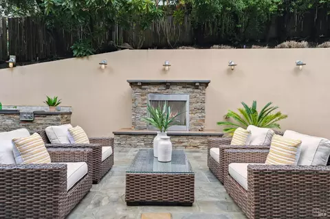 Exterior - 150 Almonte Blvd, Mill Valley, CA 94941 photo 16 of 30