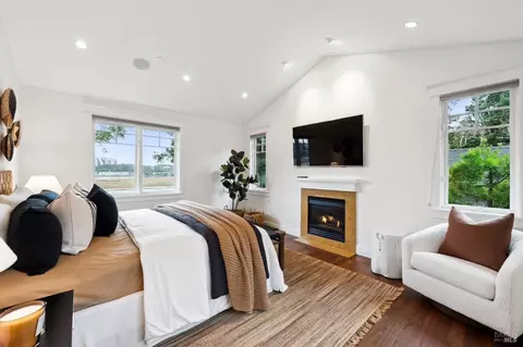 Bedroom - 150 Almonte Blvd, Mill Valley, CA 94941 photo 1 of 16