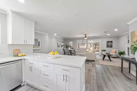 Kitchen - 1019 5th St, Fairfield, CA 94533 photo 4 of 5