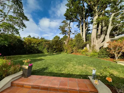 Exterior - 2 Via Elverano, Tiburon, CA 94920 photo 5 of 10