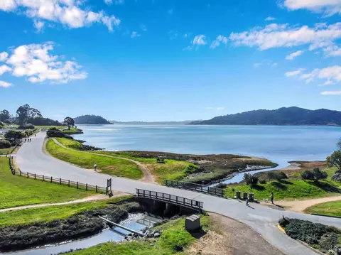 View/Area - 2 Via Elverano, Tiburon, CA 94920 photo 3 of 4
