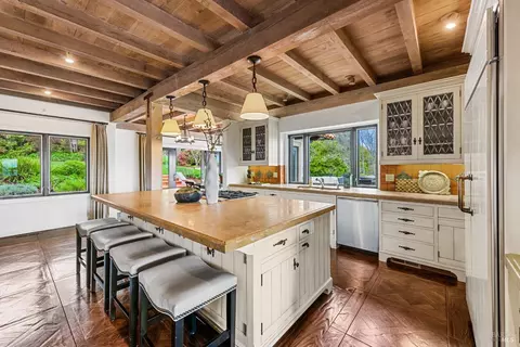 Kitchen - 2 Via Elverano, Tiburon, CA 94920 photo 1 of 3
