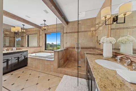 Bath - 2 Via Elverano, Tiburon, CA 94920 photo 2 of 8