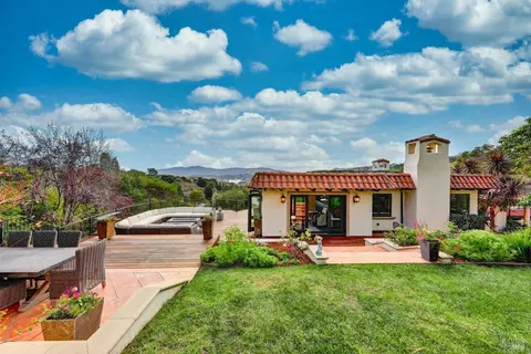 Exterior - 2 Via Elverano, Tiburon, CA 94920 photo 8 of 10