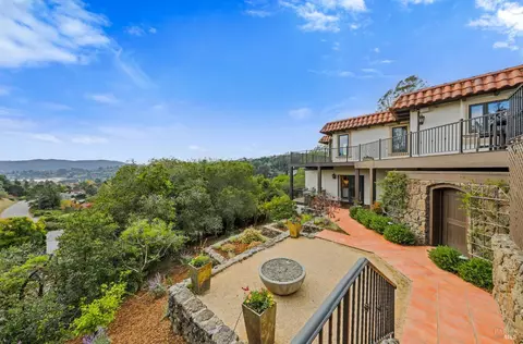 Exterior - 2 Via Elverano, Tiburon, CA 94920 photo 9 of 10