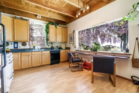 27400 Ridge Rd, Willits, CA 95490 photo 4