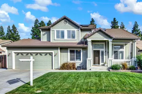 Exterior - 1530 Hannah Ct, Dixon, CA 95620 photo 5 of 24
