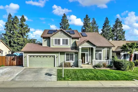 1530 Hannah Ct, Dixon, CA 95620