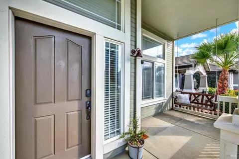 Exterior - 1530 Hannah Ct, Dixon, CA 95620 photo 6 of 24