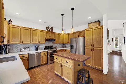 Kitchen - 1530 Hannah Ct, Dixon, CA 95620 photo 1 of 11