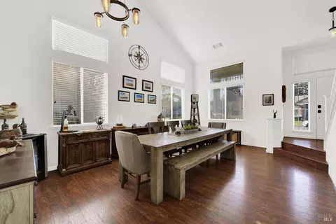 Dining - 1530 Hannah Ct, Dixon, CA 95620 photo 4 of 6