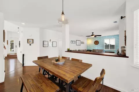 Dining - 1530 Hannah Ct, Dixon, CA 95620 photo 5 of 6