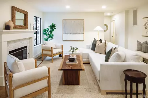 Living - 8907 Clothier Ln, Cotati, CA 94931 photo 3 of 11