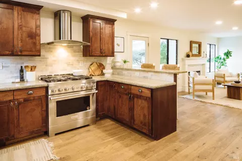 Kitchen - 8907 Clothier Ln, Cotati, CA 94931 photo 2 of 7