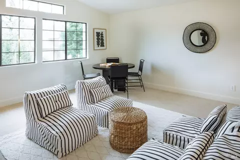 Living - 8907 Clothier Ln, Cotati, CA 94931 photo 11 of 11