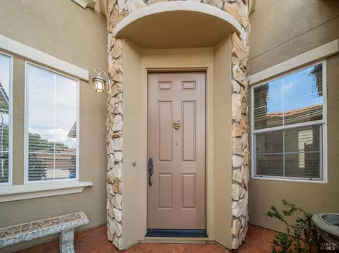 Entry Way - 1824 Landmark Dr, Vallejo, CA 94591 photo 7 of 7