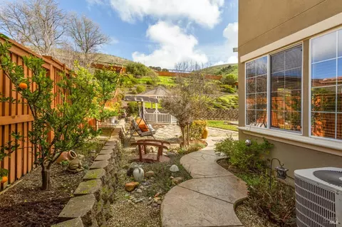 Exterior - 1824 Landmark Dr, Vallejo, CA 94591 photo 5 of 22