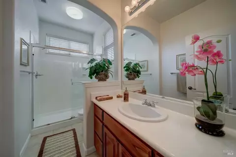 Bath - 1824 Landmark Dr, Vallejo, CA 94591 photo 1 of 8