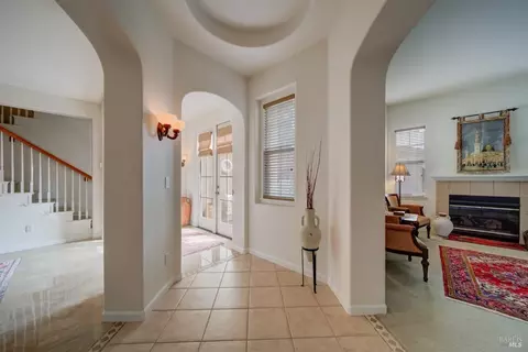 Entry Way - 1824 Landmark Dr, Vallejo, CA 94591 photo 2 of 7