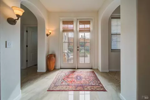 Entry Way - 1824 Landmark Dr, Vallejo, CA 94591 photo 3 of 7