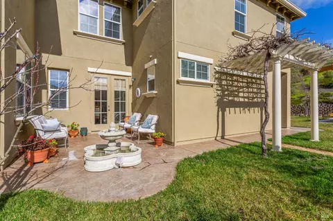 Exterior - 1824 Landmark Dr, Vallejo, CA 94591 photo 8 of 22