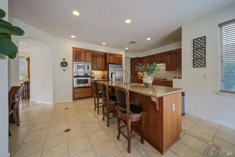 Kitchen - 1824 Landmark Dr, Vallejo, CA 94591 photo 4 of 5