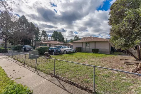 630 Sidnie St, Ukiah, CA 95482 photo 3