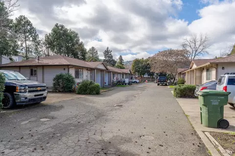 630 Sidnie St, Ukiah, CA 95482 photo 2