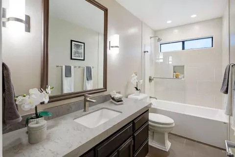 Bath - 269 Greene St, Mill Valley, CA 94941 photo 3 of 8