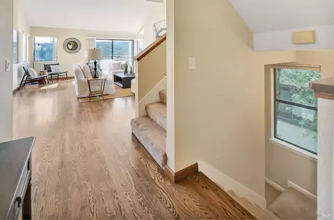 Entry Way - 269 Greene St, Mill Valley, CA 94941 photo 2 of 3