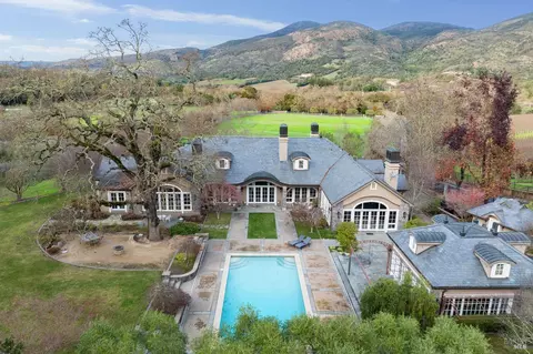 2455 N 3rd Ave, Napa, CA 94558