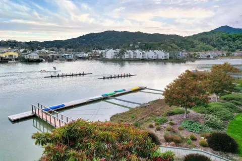 925 S Eliseo Dr, Greenbrae, CA 94904