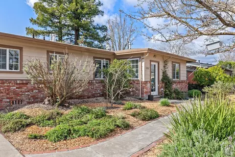1231 Janet Way, Santa Rosa, CA 95405