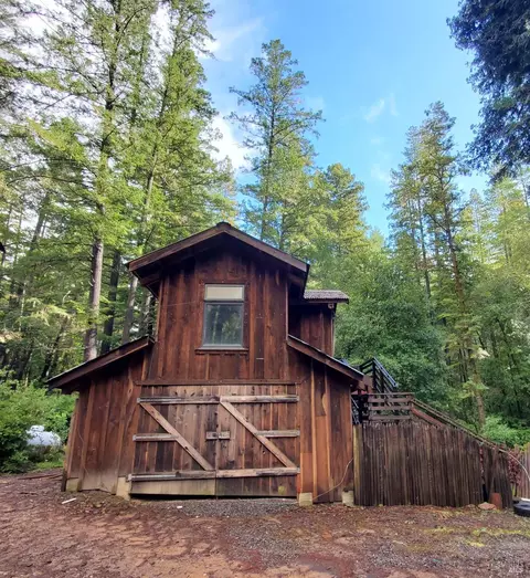 Exterior - 13251 Irmulco Rd, Willits, CA 95490 photo 4 of 18