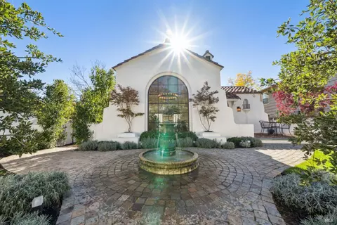 137 Oak Knoll Ave, San Anselmo, CA 94960