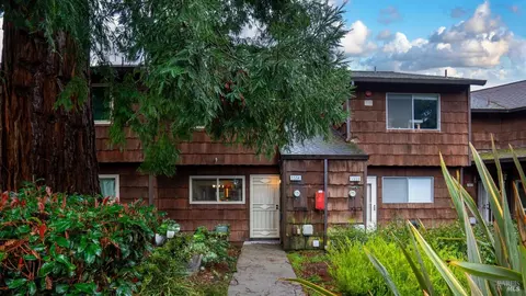 1554 Parkway Dr, Rohnert Park, CA 94928