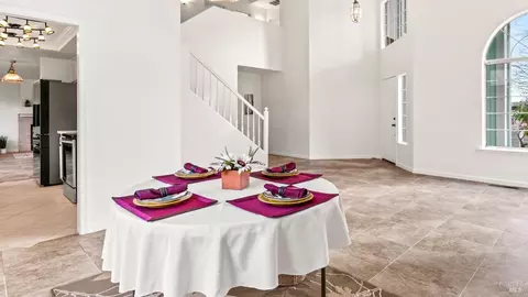Dining - 9216 Piccadilly Cir, Windsor, CA 95492 photo 2 of 2