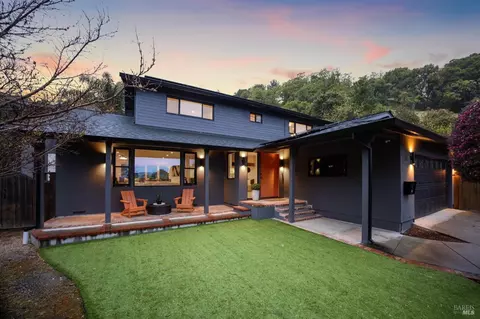 14 Corte Capistrano, San Rafael, CA 94903