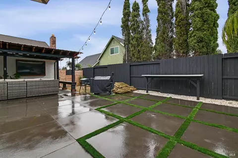 403 Temple Dr, Vacaville, CA 95687 photo 42