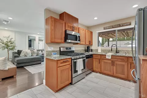 403 Temple Dr, Vacaville, CA 95687 photo 15