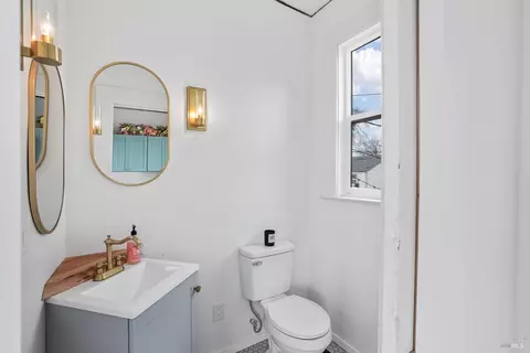 Bath - 107 Main St, Vacaville, CA 95688 photo 3 of 3