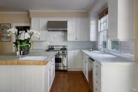 Kitchen - 75 Wild Iris Rd, San Geronimo, CA 94963 photo 1 of 2