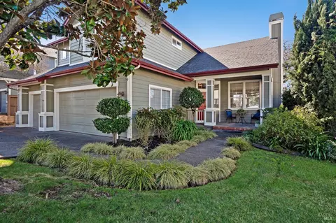 Exterior - 1107 Jennifer Ln, Windsor, CA 95492 photo 2 of 11
